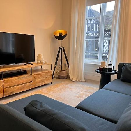 Modern Apartment Within Historic Chester City Walls Kültér fotó