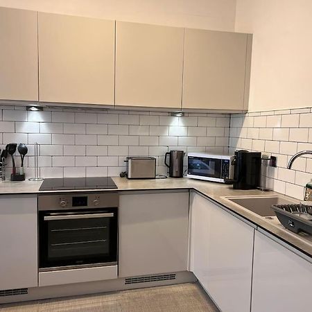 Modern Apartment Within Historic Chester City Walls Kültér fotó
