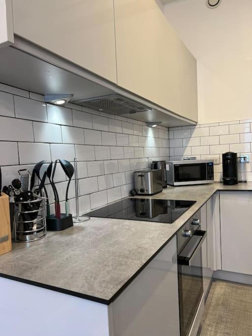 Modern Apartment Within Historic Chester City Walls Kültér fotó